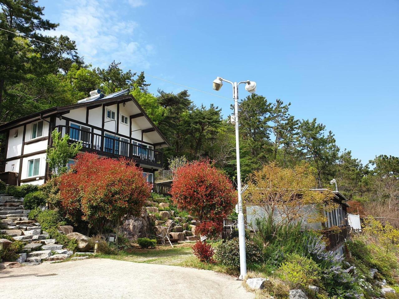 Tongyeong Yehyang Pension 外观 照片